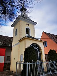 Trenčín - Záblatie - Kaplnka Panny Márie Lurdskej so zvoničkou