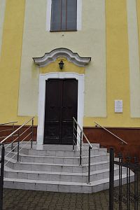 vchod do kostola