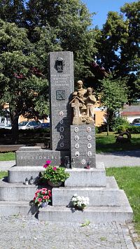 Vlčnov - Pomník obetiam 2. svetovej vojny