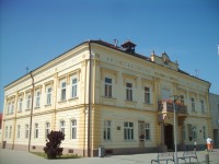 Bánovce nad Bebravou - budova mestského úradu - pamätný dom