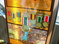 medaile, ktoré si možno zakúpiť na prvej plošine