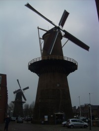 Holandsko - Schiedam veterný mlyn De Nieuwe Palmboom