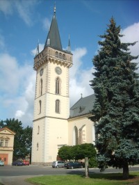 veža kostola - 64 m
