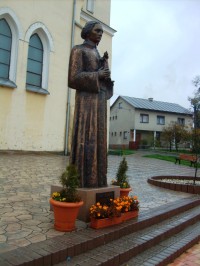 3,5 m vysoká bronzová socha Jána Palároka