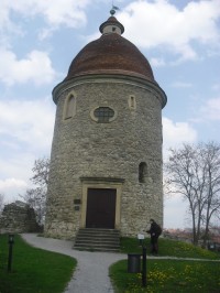 Skalica - rotunda, kalvária a hradby