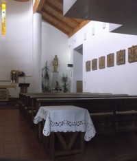 v kaplnke