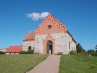 Švédsko - kostolík  u zámku Trollenäs