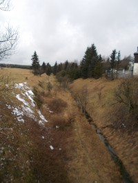 Tudy dříve vedly koleje až do obce Holzhau v Německu. 