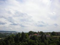Pohled směrem na město Mladá Boleslav (v pozadí).