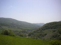 Pohled z Obadova Očka do doliny řeky Rimavy.