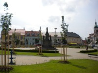 Hlavní náměstí v Doksech.