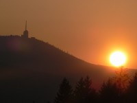 Západ slunce na Lysé hoře z Visalají