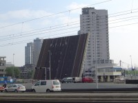 Zvedání mostu v Rotterdamu