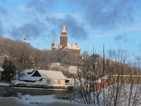 Bouzov-zimní pohled na hrad z penzionu-Foto-Jiří Furo.JPG