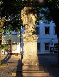 Rýmařov -barokní socha sv.Jana Nepomuckého na náměstí-Foto:Ulrych Mir.