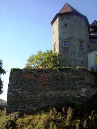 Sovinec-dělová bašta v jižní části hradu, chránící vstup do hradu-Foto:Ulrych Mir.