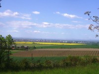 Chmelnice a Olomouc z kopce Hradisko u Velkého Týnce-Foto:Ulrych Mir.