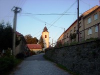 Velká Bystřice-farní ulice Křižovského ke kostelu Stětí Jana Křtitele-Foto:Ulrych Mir.
