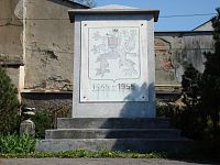 Budišov nad Budišovkou-pomník k 10. výročí osvobození