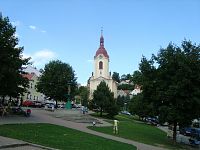 Štramberk-náměstí a kostel sv. Jana Nepomuckého a sv. Bartoloměje