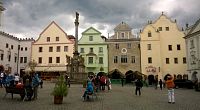 Český Krumlov-náměstí Svornosti s morovým sloupem