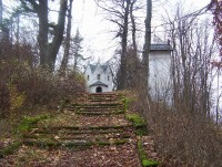 Moravský Beroun-Křížový vrch-schody ke kapli Nalezení sv.Kříže na jádře bývalého hradu-Foto:Ulrych Mir.