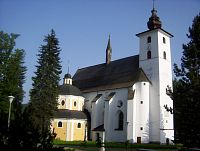 Velké Losiny-kostel sv. Jana Křtitele a barokní kaple sv. Kříže s hrobkou Žerotínů
