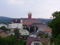 Mírov-hrad a kostel sv.Magdalény od ZŠ-Foto:Ulrych Mir.