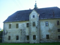 Janovice-zámek-severní část nejstarší části zámku-Foto:Ulrych Mir.