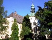 Janovice-zámek-nejstarší část zámku-Foto:Ulrych Mir.