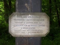 Velké Losiny-kříž nad lázněmi-detail pamětní desky-Foto:Ulrych Mir.