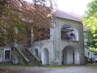 Hrubčice-zámek-hlavní průčelí se schodištěm-Foto:Ulrych Mir.