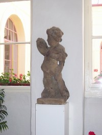 Vřesovice-zámek-socha na chodbě v prvním patře-Foto:Ulrych Mir.