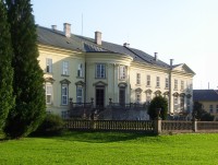 Nové Hrady-zámek-severní průčelí s půlkruhovým rizalitem a terasou-Foto:Ulrych Mir.