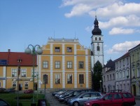 Nové Hrady-jižní strana bývalé rezidence na východní straně náměstí-Foto:Ulrych Mir.