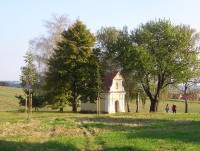 Bukovany-kaplička u polní cesty severně od Bukovan ve směru na Svatý Kopeček-Foto:Ulrych Mir.