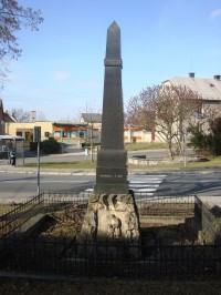 Droždín-pomník obětem světových válek z r.1925-Foto:Ulrych Mir.