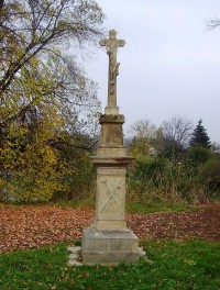 Velká Bystřice-kříž na křižovatce u rybníka u silnice na Bukovany-Foto:Ulrych Mir.