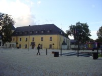 Velká Bystřice-Zámecké náměstí s mlýnským náhonem a zámkem-Foto:Ulrych Mir.