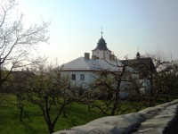 Velká Bystřice-farní zahrada s farou a kostelem-Foto:Ulrych Mir.