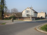 Velká Bystřice-pamětní deska na provedenou rekonstrukci ulice Na Letné-Foto:Ulrych Mir.