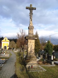Svatý Kopeček-kříž z r.1768 na starém hřbitově-Foto:Ulrych Mir.