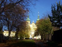 Svatý Kopeček-basilika minor Navštívení Panny Marie-pohled z aleje s křížovou cestou-Foto:Ulrych Mir.