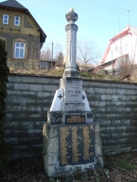 Dvorce-památník obětem v I.světové válce-Foto:Ulrych Mir.