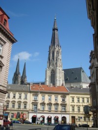Olomouc-katedrála sv.Václava z Kosinovy ulice-Foto:Ulrych Mir.