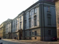 Olomouc-1.máje-bývalý Dům armády s pamětní deskou básníka a písničkáře Karla Kryla-Foto:Ulrych Mir.
