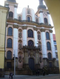 Olomouc-náměstí Republiky-kostel Panny Marie Sněžné-Foto:Ulrych Mir.