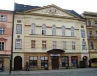 Olomouc-Horní  náměstí-západní strana náměstí-Moravské divadlo-Foto:Ulrych Mir.
