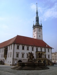 Olomouc-Horní náměstí-Radnice a Césarova kašna-Foto:Ulrych Mir.