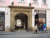 Olomouc-Riegrova ulice-portál na domě č.p.403-Foto:Ulrych Mir.